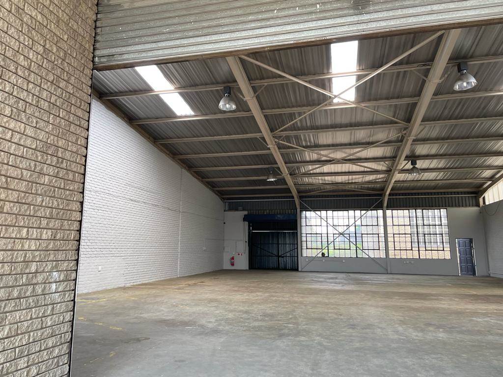550  m² Commercial space in Halfway House photo number 5