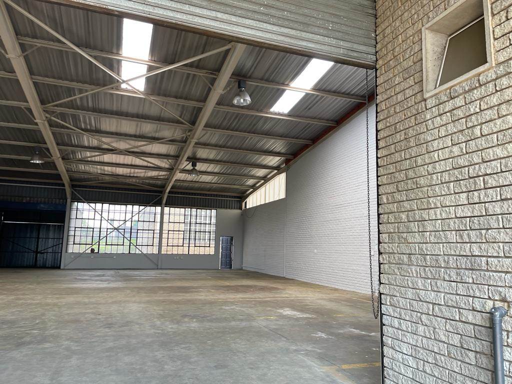 550  m² Commercial space in Halfway House photo number 7