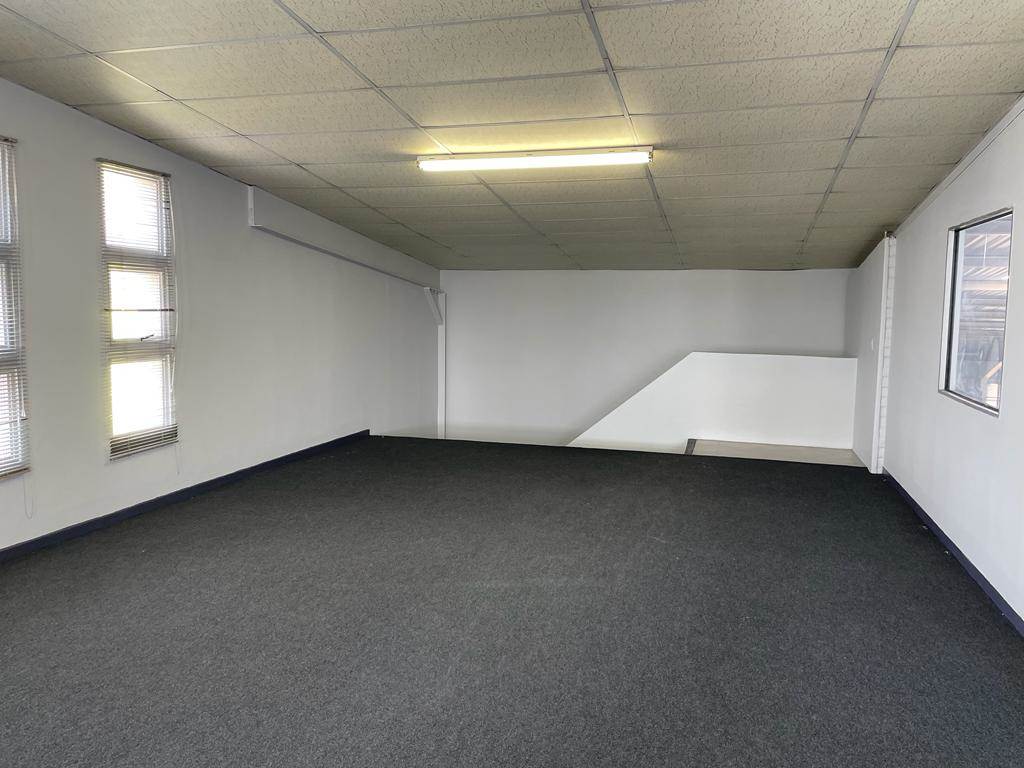 550  m² Commercial space in Halfway House photo number 29