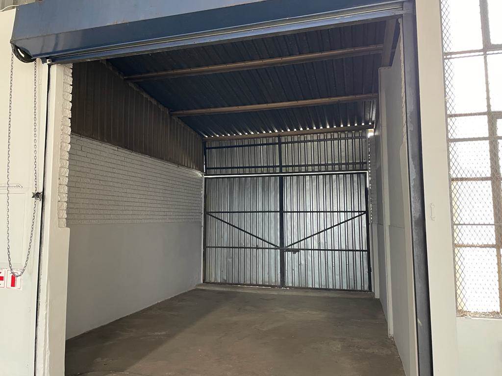 550  m² Commercial space in Halfway House photo number 16