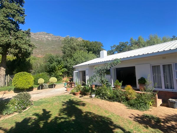 3 Bedroom House 3 Bedroom House