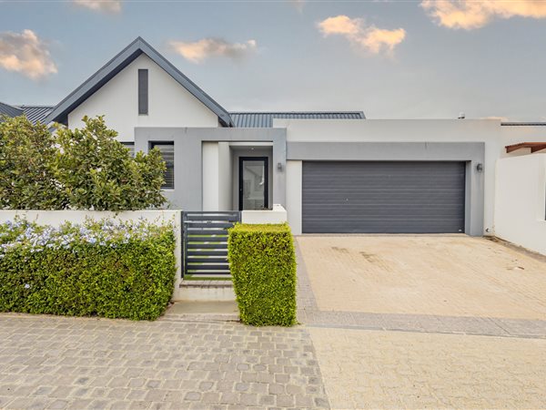 3 Bedroom House 3 Bedroom House
