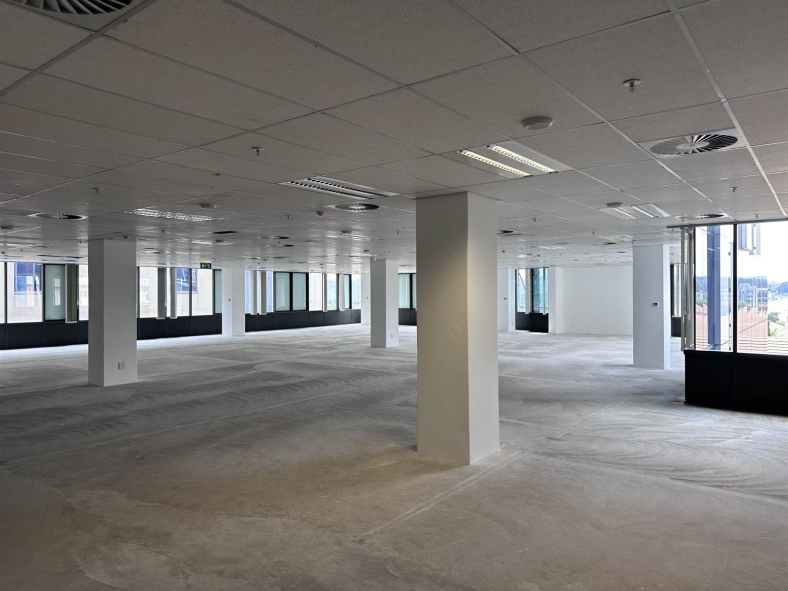 493.31  m² Office Space in Menlyn photo number 8