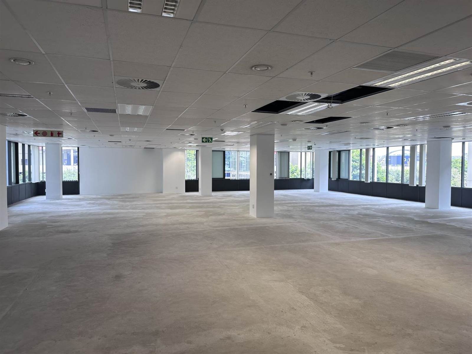 493.31  m² Office Space in Menlyn photo number 2