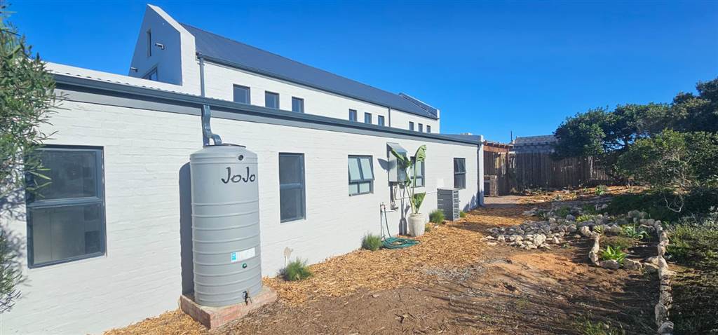 3 Bed House in Stilbaai photo number 19