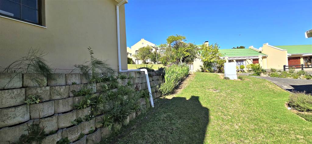 1 Bed House in Swellendam photo number 16