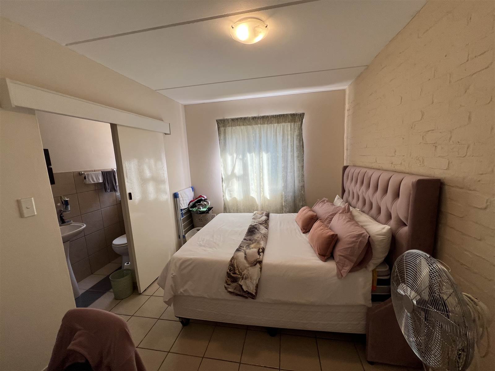 1 Bed Apartment in Die Hoewes photo number 10