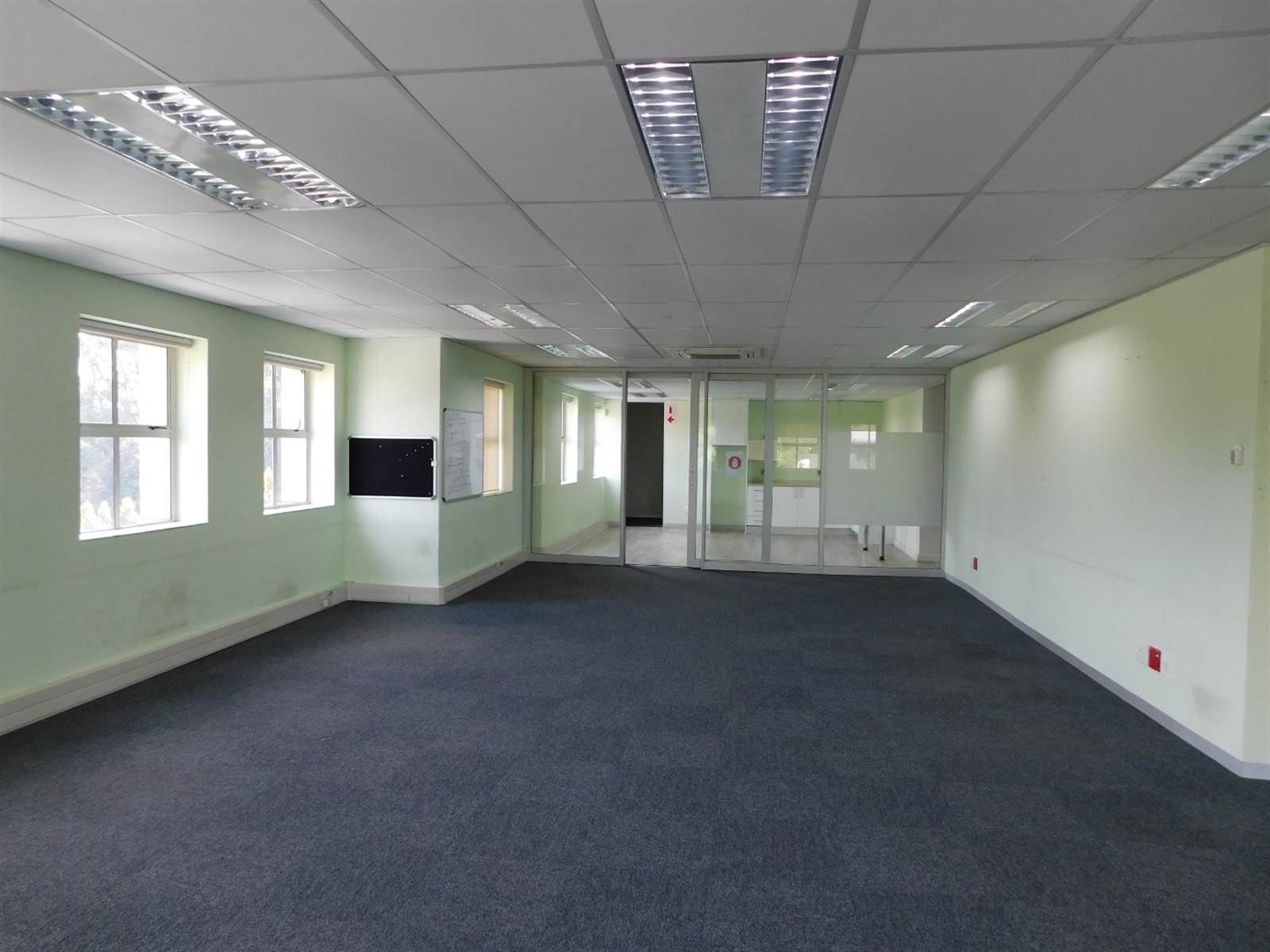 383  m² Commercial space in Hyde Park photo number 13