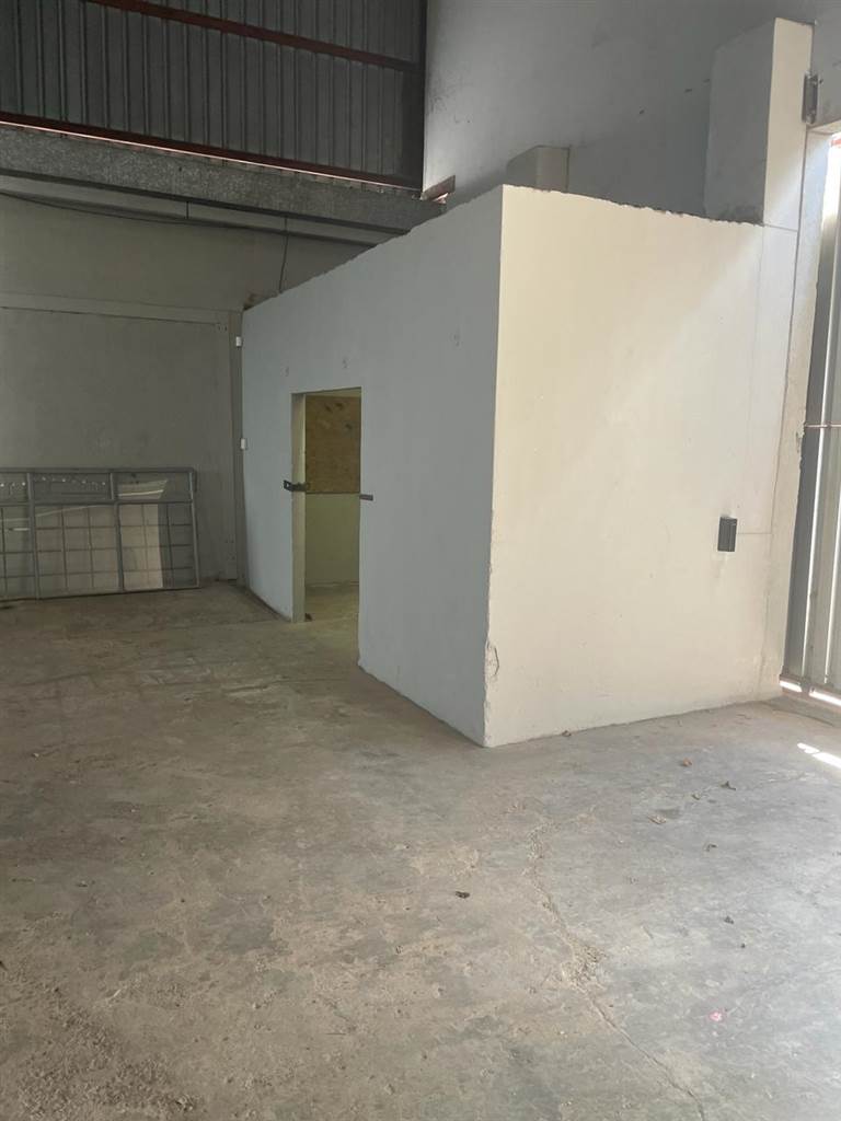 320  m² Industrial space in Nelspruit photo number 6