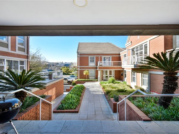 231 m² Commercial space 231 m² Commercial space