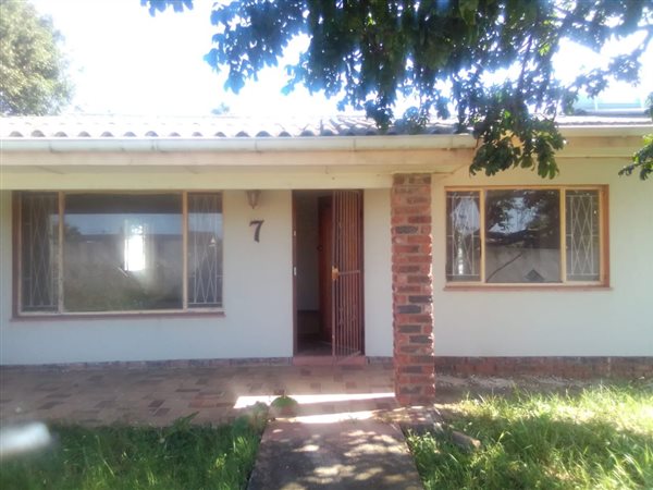 3 Bed House in Greenfields