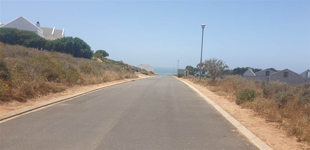 954 m² Land available in Britannica Heights photo number 9