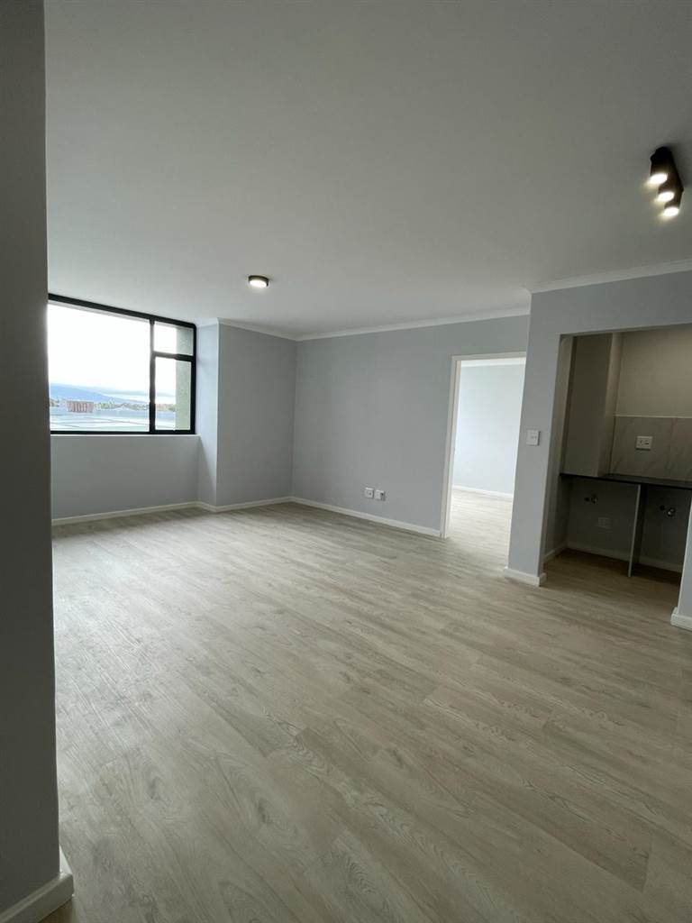 2 Bed Apartment in Pinelands photo number 23