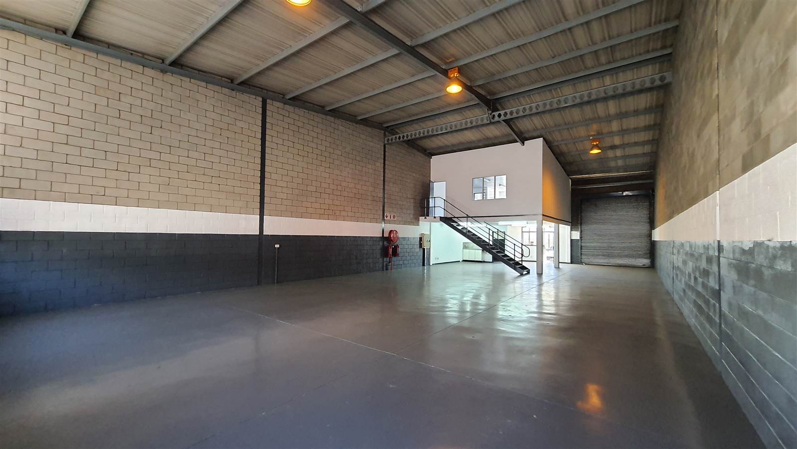 370  m² Industrial space in Spartan photo number 6