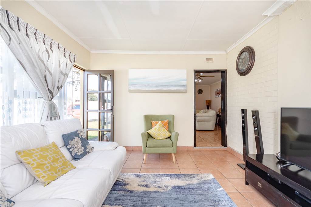 4 Bed House for sale in Kempton Park West T4267711 Private Property