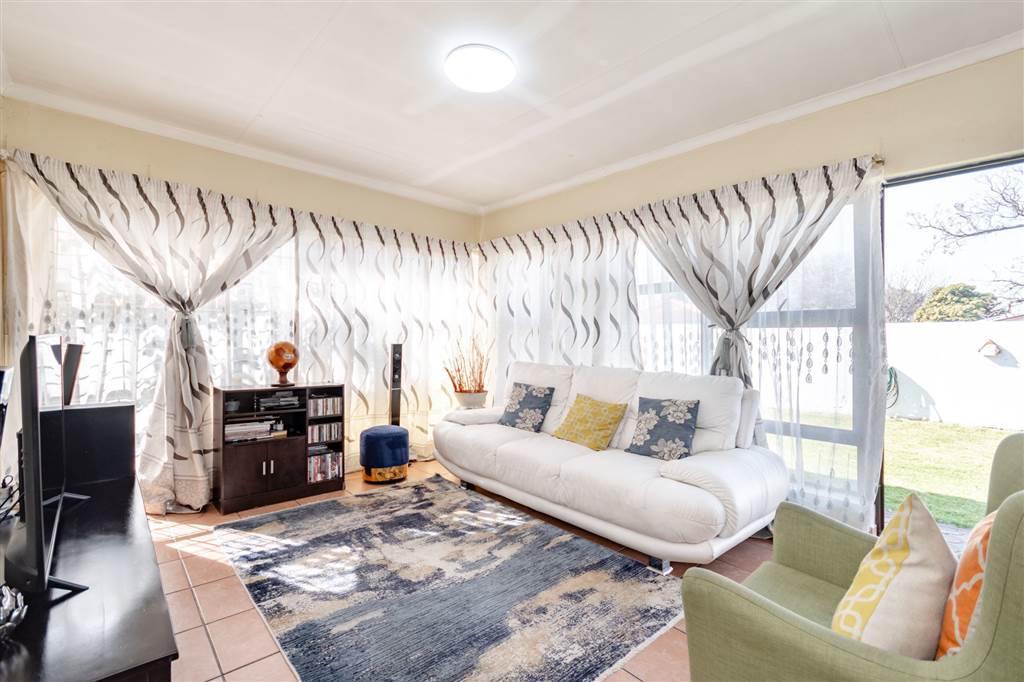 4 Bed House for sale in Kempton Park West T4267711 Private Property