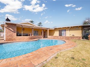 4 Bed House in Kempton Park West