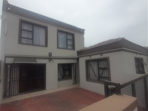 Apartment in Vanderbijlpark CE7