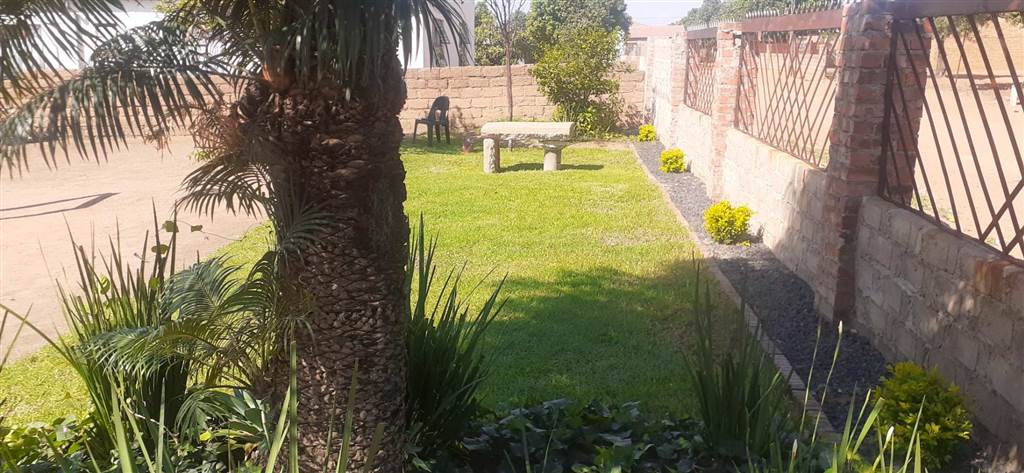 450 m² Land available in Soshanguve photo number 20