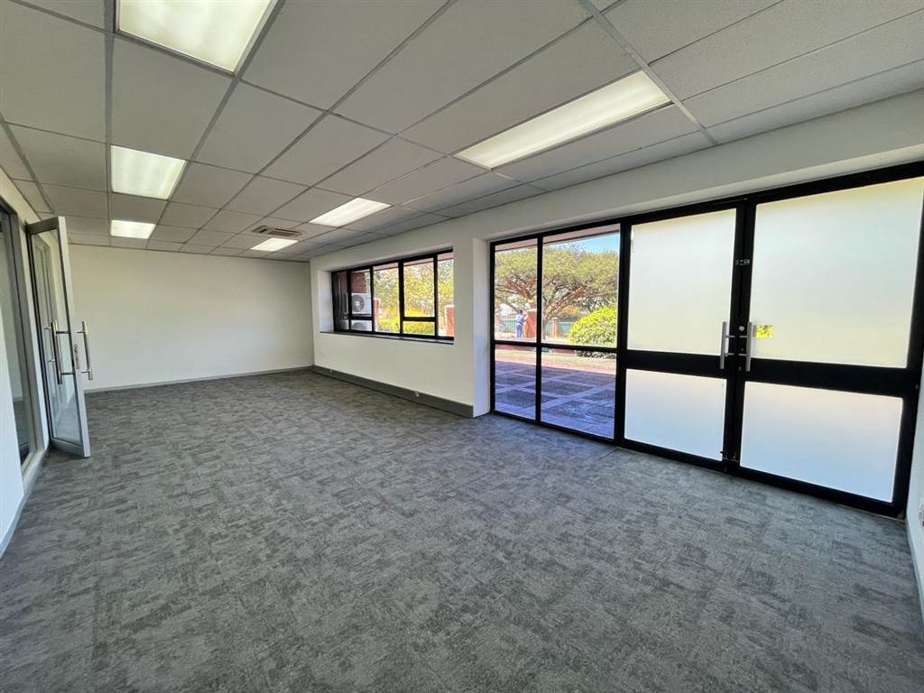 88.7  m² Commercial space in Bryanston photo number 8