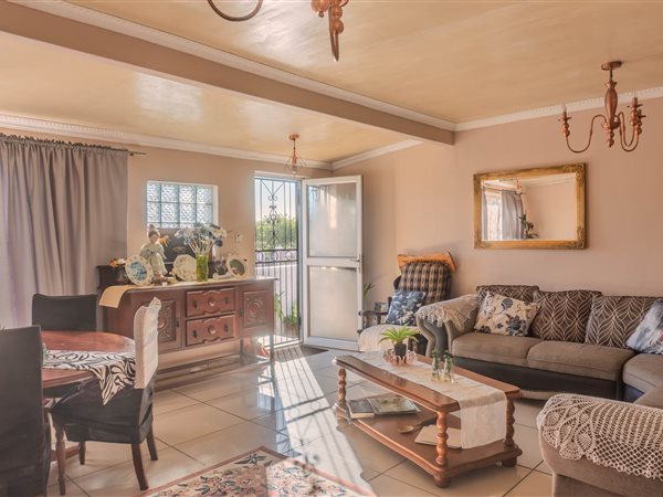 3 Bedroom House 3 Bedroom House