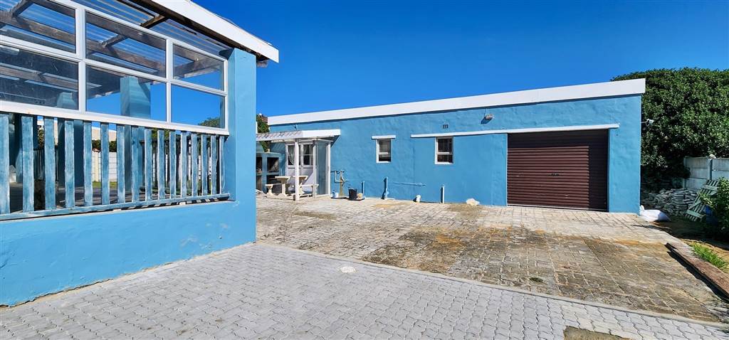 5 Bed House in Struisbaai photo number 21