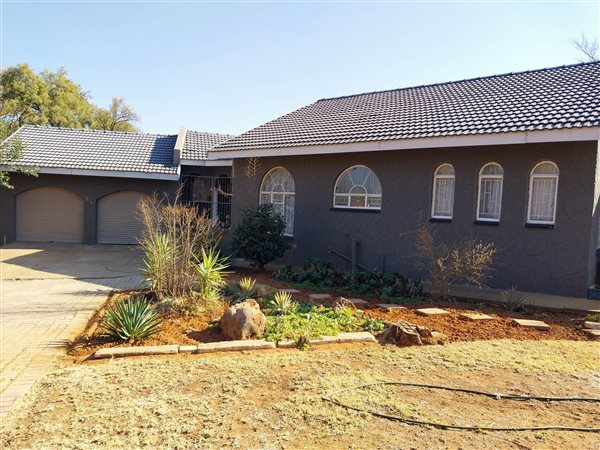 3 Bedroom House 3 Bedroom House