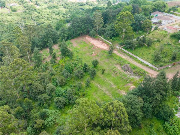 1.3 ha Land available in Crestholme