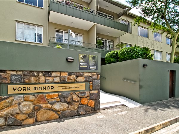 2 Bed Apartment in Craighall Park