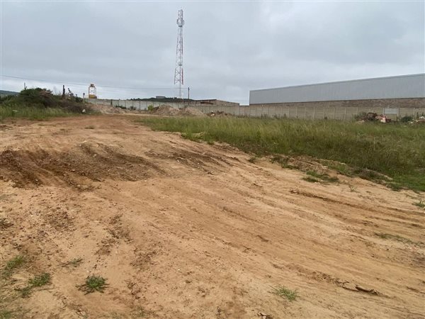 2310 m² Land available in Mossel Bay Central