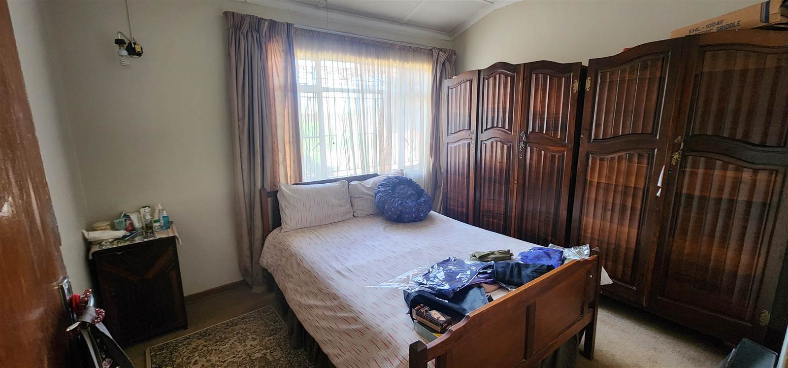 7 Bed House in Laudium photo number 12
