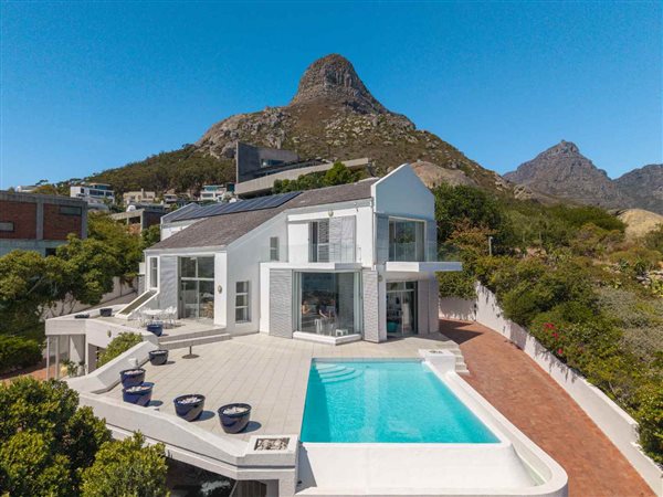 5 Bedroom House 5 Bedroom House