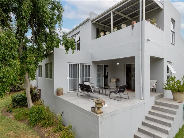 3 Bedroom House 3 Bedroom House