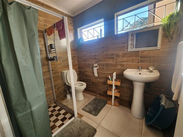 1 Bedroom House