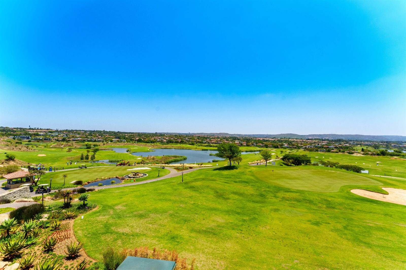 649 m² Land available in Eagle Canyon Golf Estate photo number 4