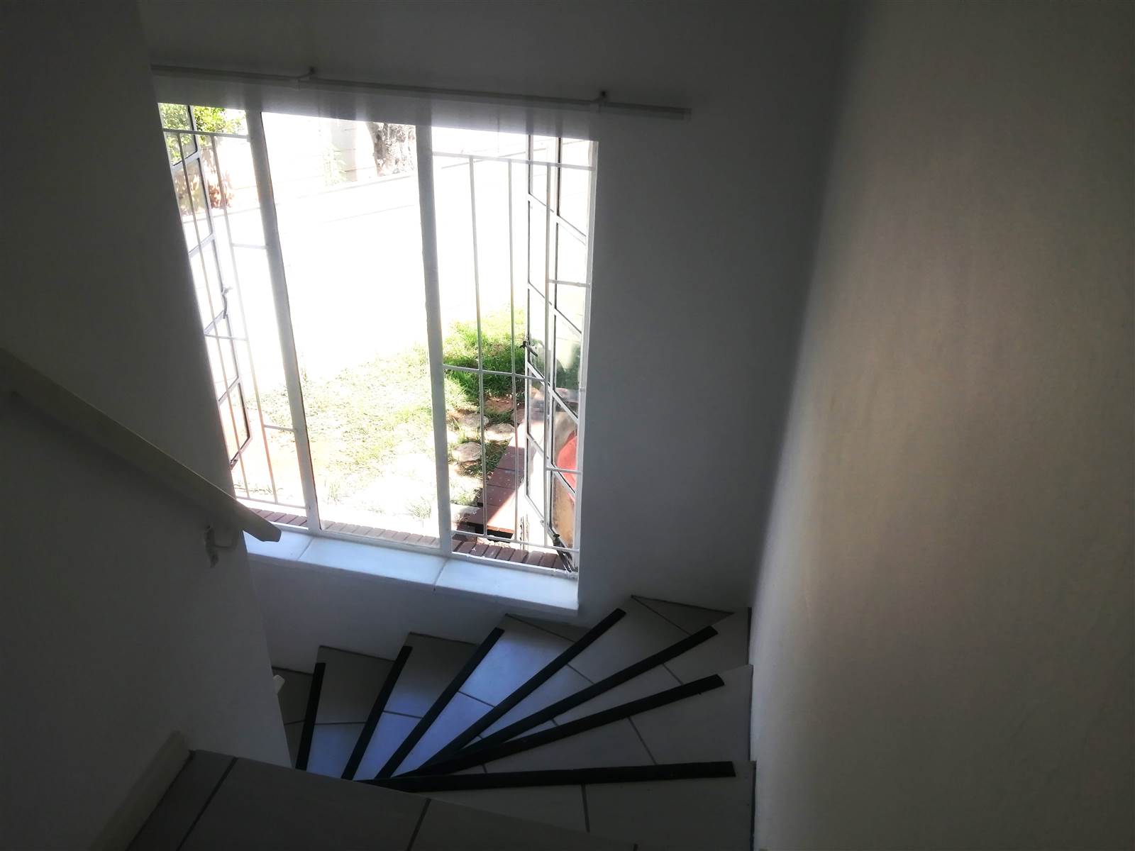 3 Bed Townhouse in Westonaria photo number 17