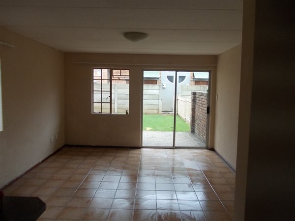 2 Bedroom Duplex 2 Bedroom Duplex