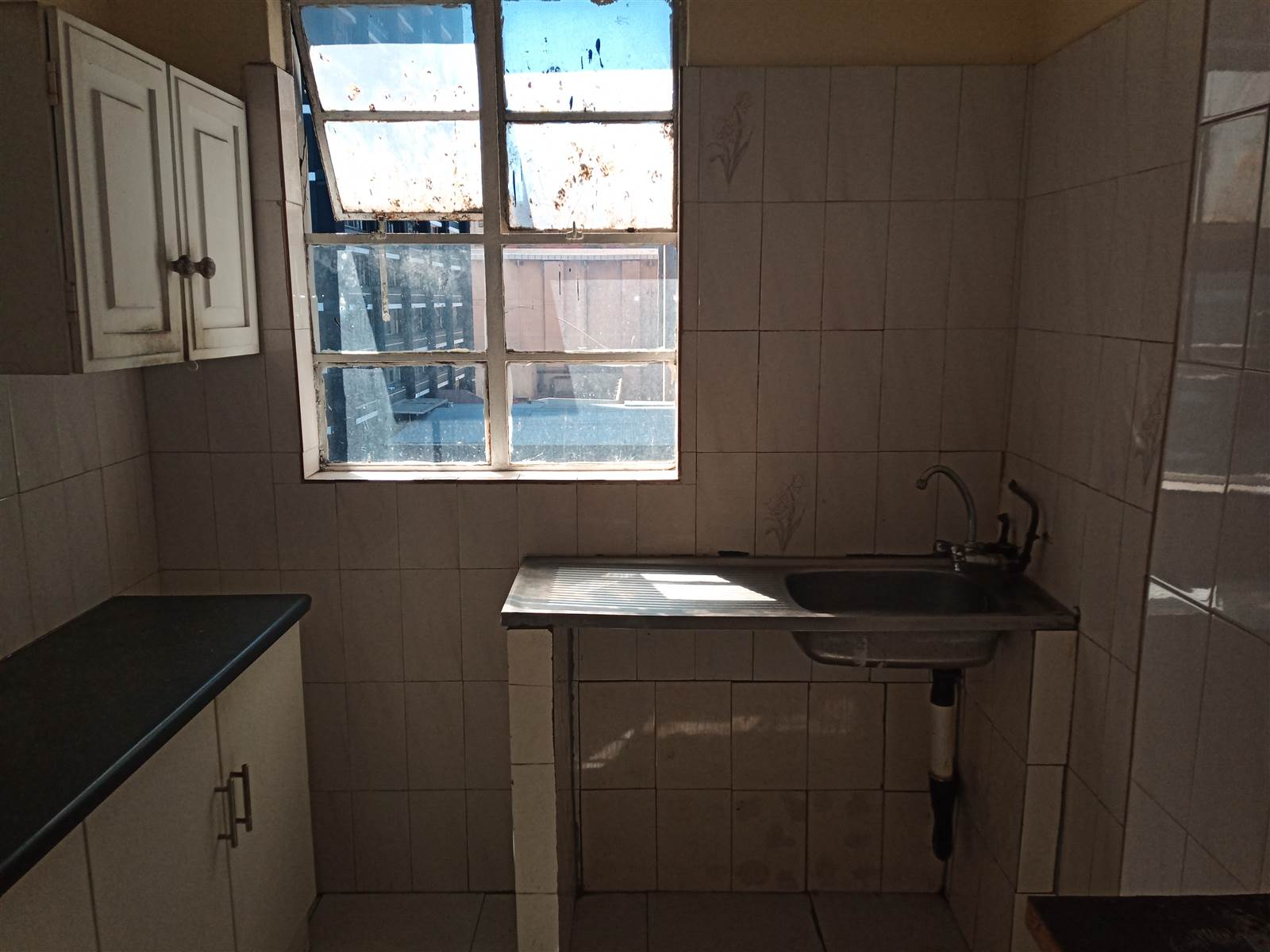 1 Bed Flat in Durban CBD photo number 12