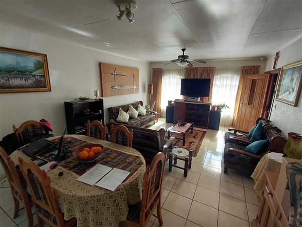 2 Bedroom Townhouse 2 Bedroom Townhouse