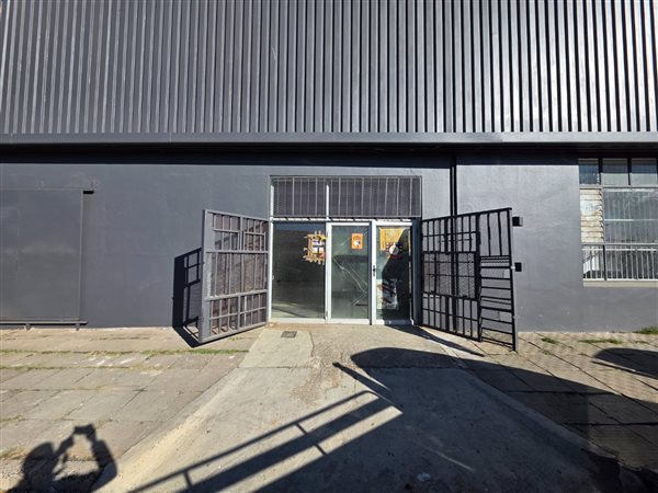 Commercial space Commercial space