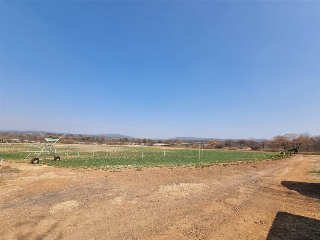 14 ha Land available in Olifantsfontein photo number 1