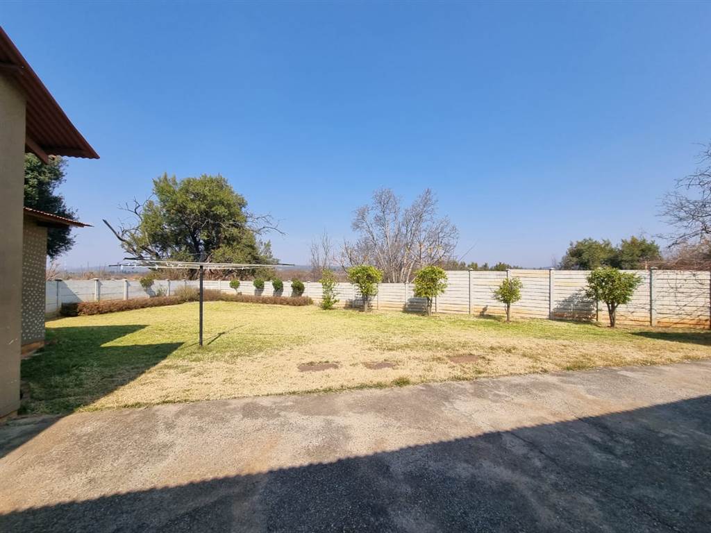 14 ha Land available in Olifantsfontein photo number 5