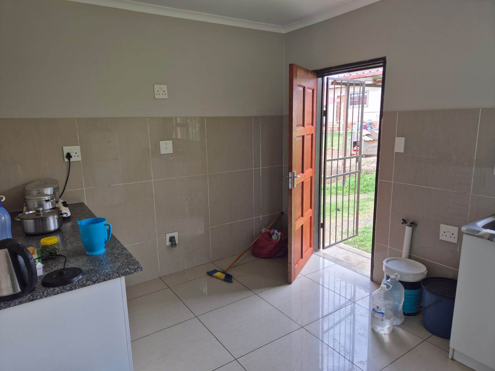 3 Bed House in Estcourt photo number 8