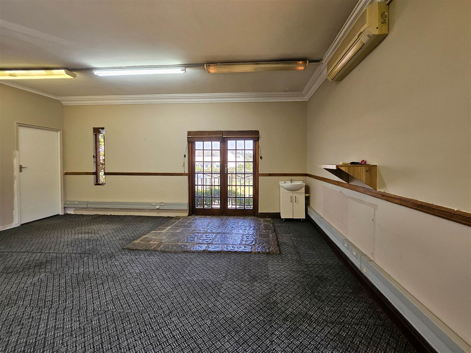 29  m² Commercial space in Umbogintwini photo number 6