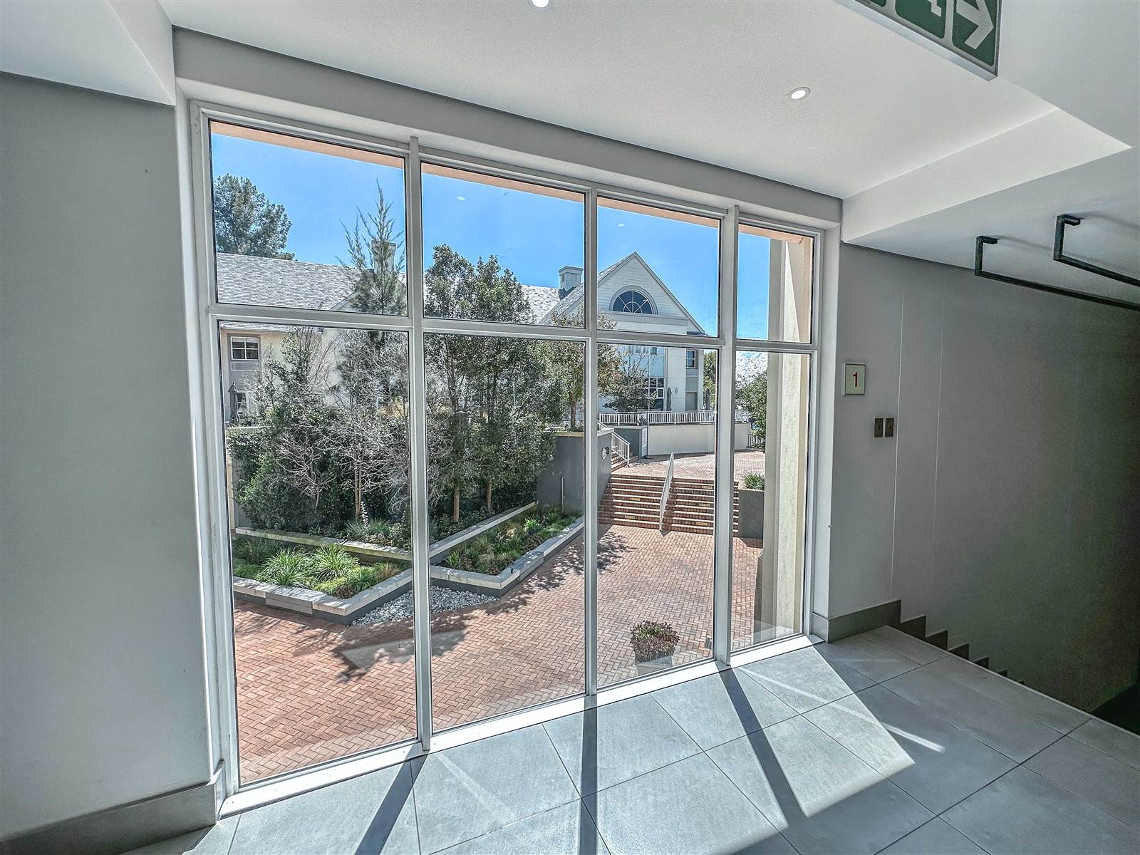690  m² Commercial space in Bryanston photo number 17