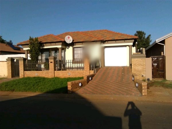 3 Bedroom House 3 Bedroom House