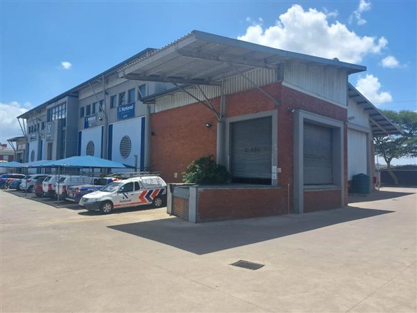 3 833  m² Commercial space
