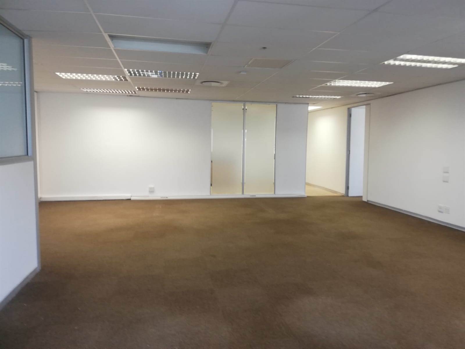 243  m² Office Space in Cape Town City Centre photo number 13