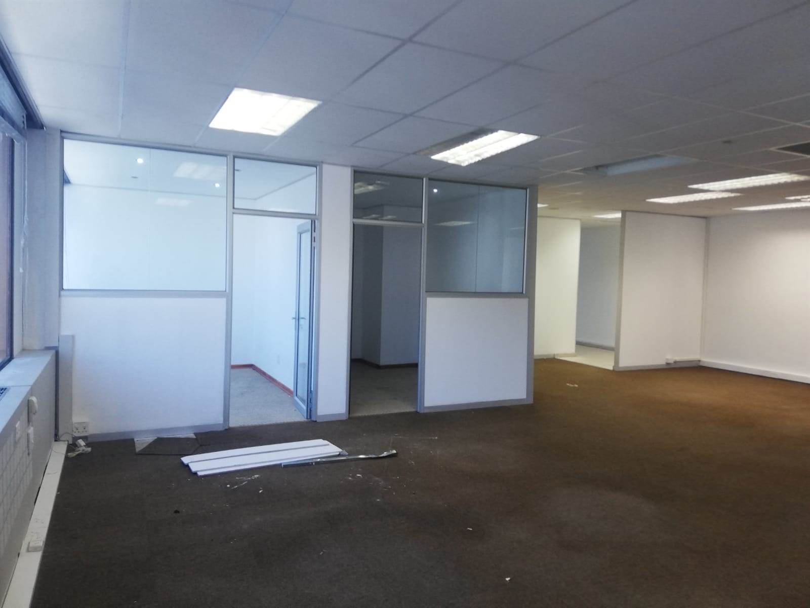 243  m² Office Space in Cape Town City Centre photo number 16