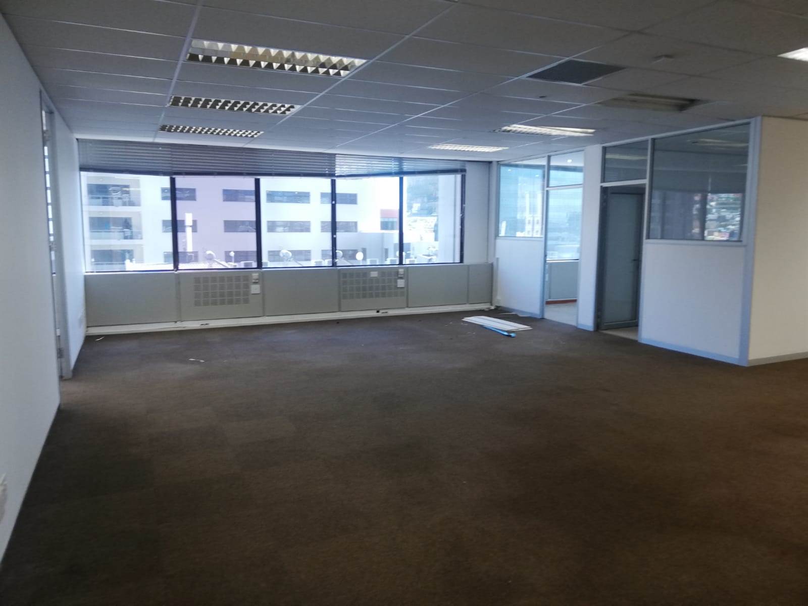 243  m² Office Space in Cape Town City Centre photo number 7